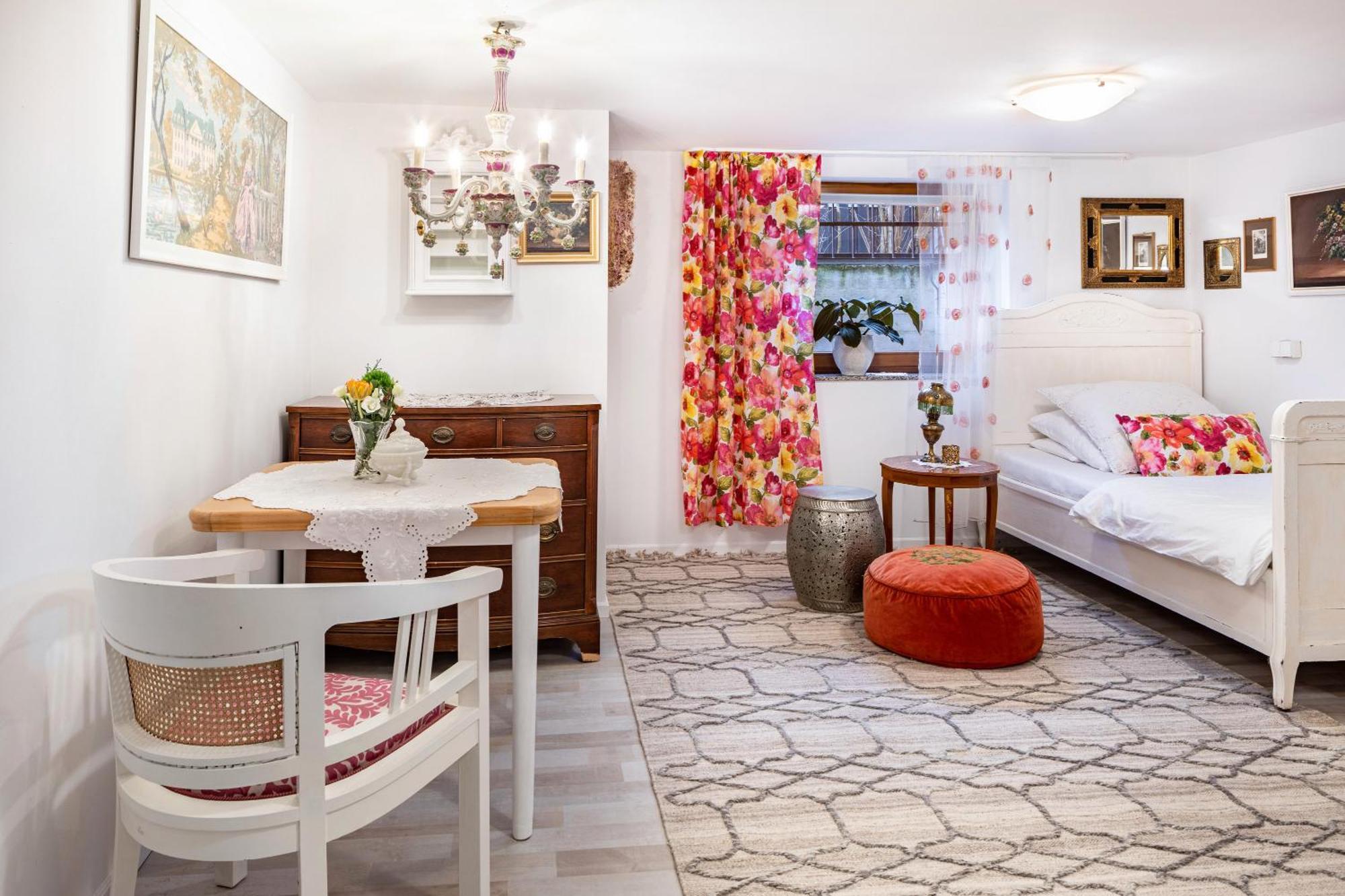 Gaestehaus - Im Gaertle 2 Niederrotweil Екстер'єр фото